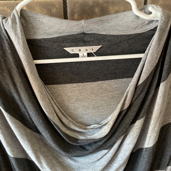 Cabi swoop neck sleeveless top - excellent condition - Picture 3 of 5